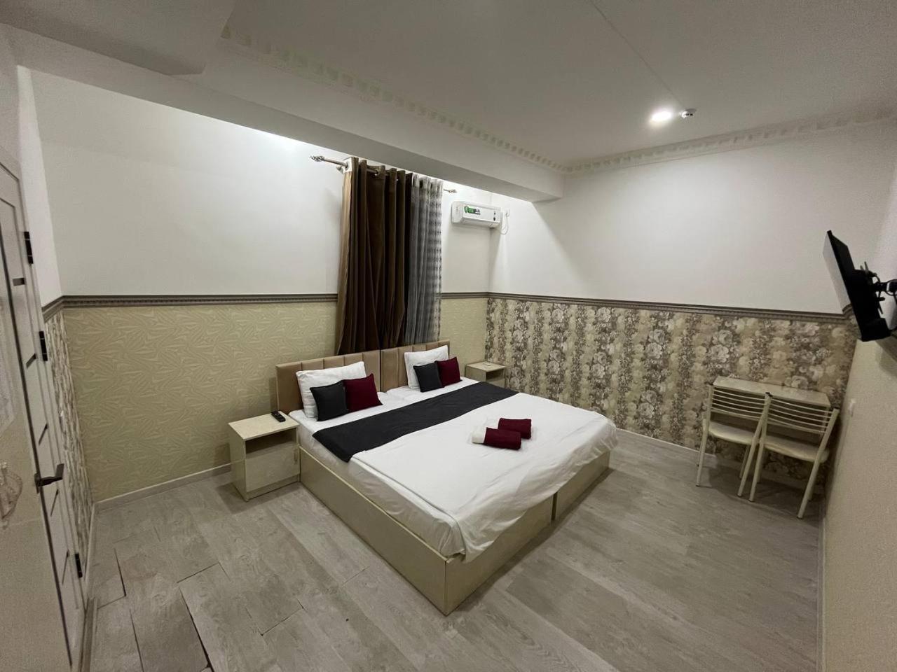Fenix Hotel タシュケント エクステリア 写真