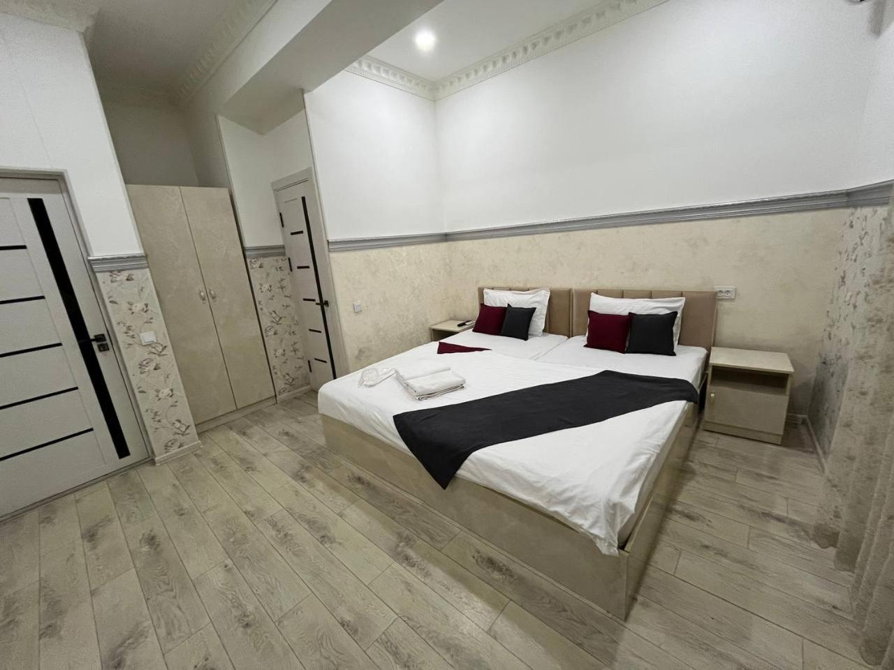 Fenix Hotel タシュケント エクステリア 写真